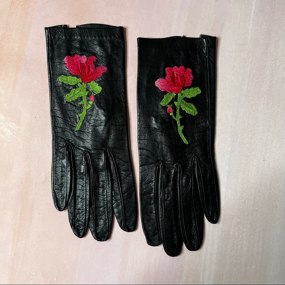 Vintage Handmade Embroidered Floral Leather Gloves - Picture 2 of 8